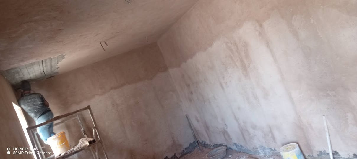 متغرغ لباخ جص سمنت تصفير مساطر بورك نثر طلس تصفير حمامات مطابخ قاعات درجه اولى ترميم الدور *********** واجهات
