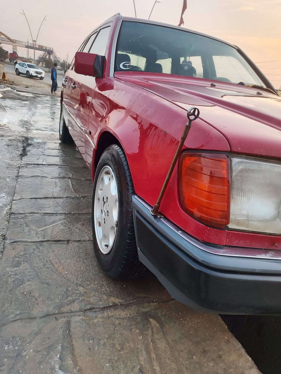 سلام عليكم مرسيدس استيشن موديل 93
سنويته.م شروع وطنب 2028 صاحبه قريب علي قواعد ه شركه جدد 
كير مكين خار من الله للتواصل *********** مكاني بصره قضاء الصادق
