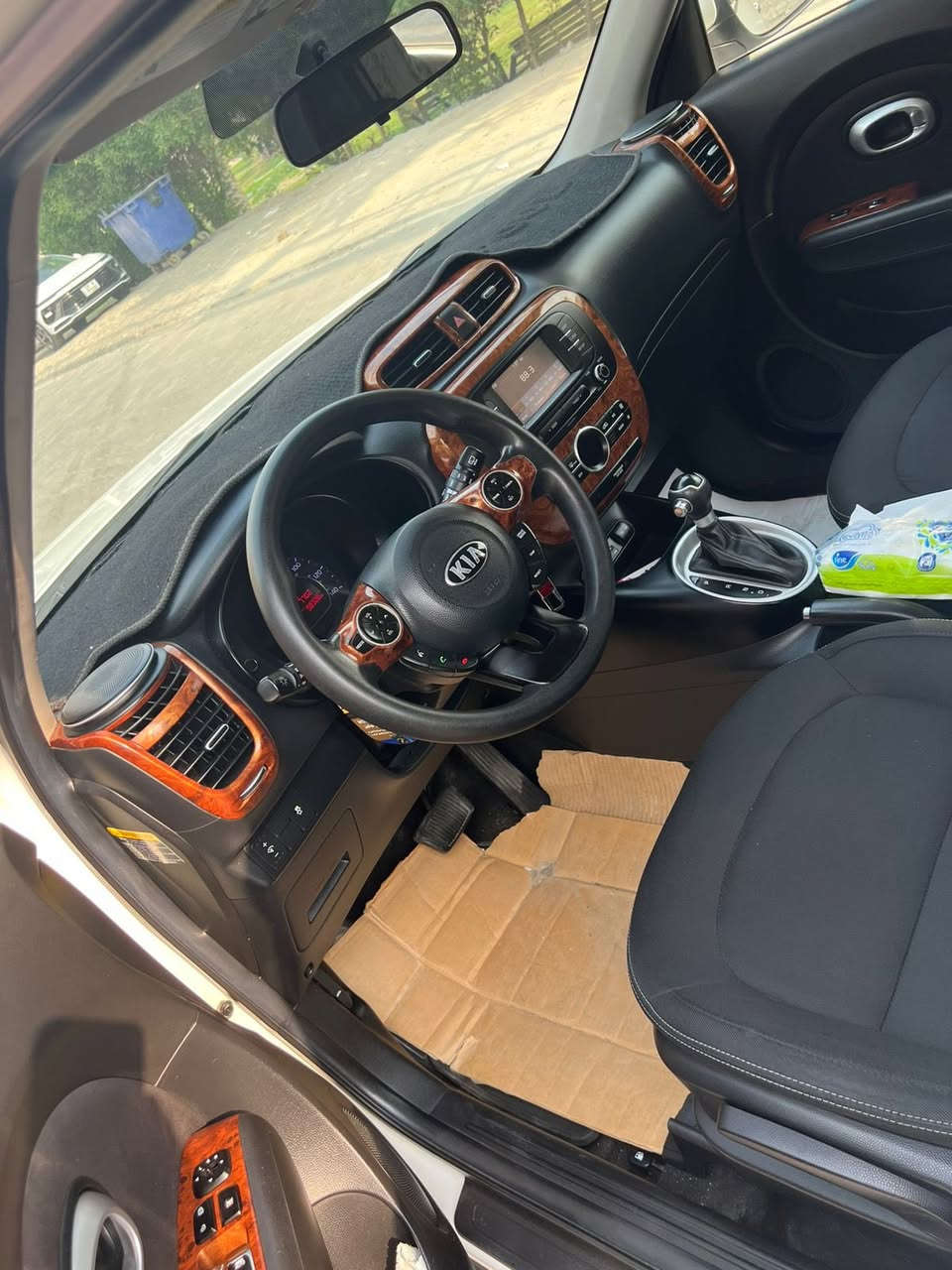 سلام عليكم
السعر 129 وبيها مجال بسيط
صول موديل 2017  ماشية 50 الف مواصفات شاشة تحكم استيرن تبريد لمس مكينة 2000 مواصفات الصول الاعتيادية شرط لا تبخير ولا تنقيص ولا مفتوحة
كير تبريد كفالة عليها تخم تايرات جدد
حادث السياره بدون ايرباك السيارة جاملغ امامي جهة الصدر
وخشم الجاملغ ثاني بي فقط مقدار 4 اصابع فقط
مكان السيارة كربلاء سيف سعد
للاستفسار على رقم ***********
