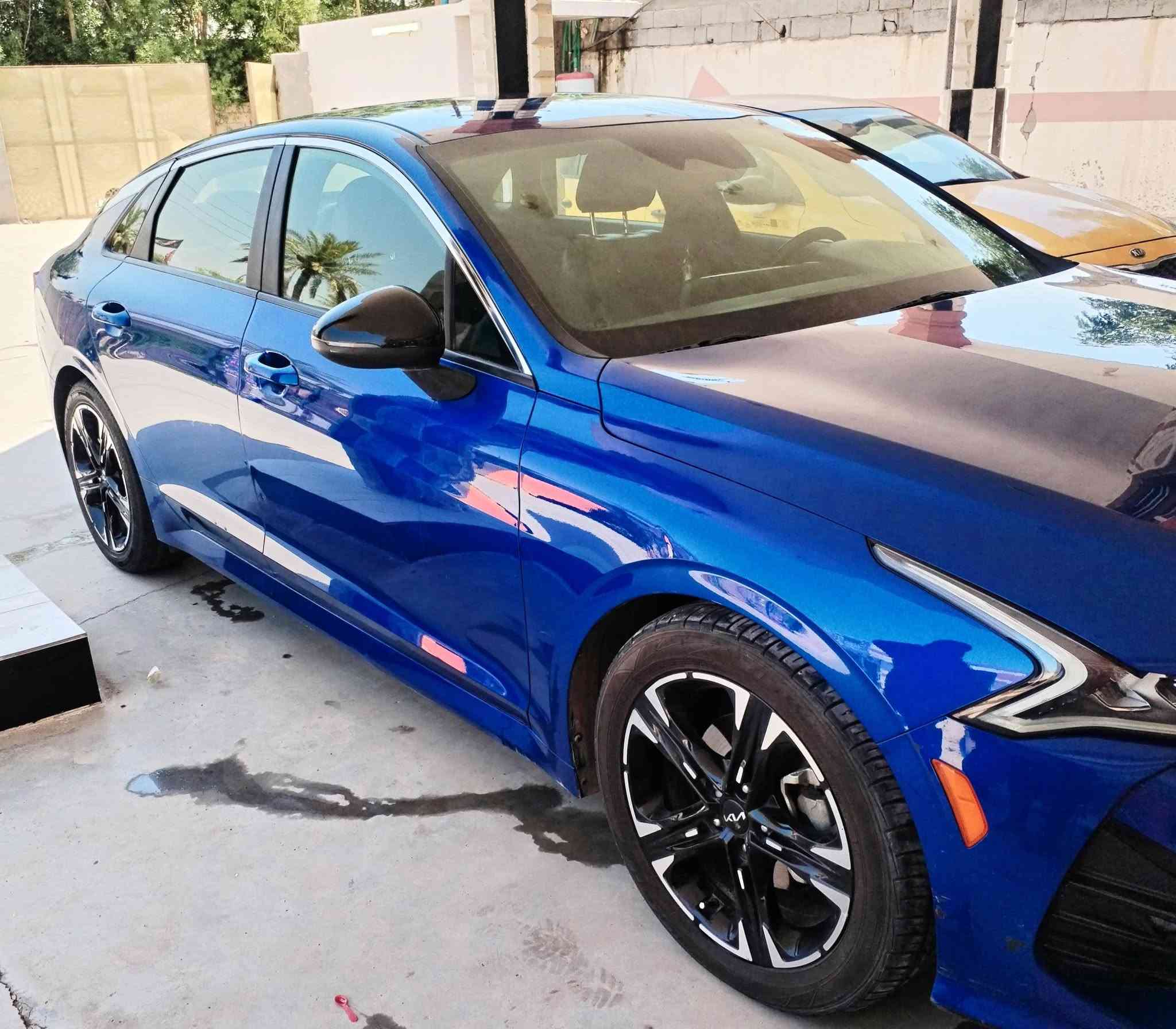 السلام عليكم
Kia.   K5GTLNE

موديل

2023 

ماشيه48 mi

اللون أزرق

مواصفات

شاشه 

كامره

لايت عدسات

بصمه

رادار امامي

رادار خلفي

رادار جانبي
كشنات تبريد 
لد امامي خلفي

حساس امامي خلفي

ويل كب

توقف ذاتي 

قياده ذاتيه

تنبيه خروج عن المسار

تحديد مسار 

فول تحكم ستيرن

داخل  اسود

تبريد شاشه بيانو لمس

ترحيب عند الاقتراب

صندوق ذكي

تشغيل عن بعد

محرك 1،6✈️تيربو

بجم امامي  كبس شركه

الحادث سطحي قبق جنطه

بدون اي دواخل شاصي اللغد والكير والمحرك كلهن مكفولات 

للاستفسار***********

الموقع بغداد بسمايه

السعر 160$

رقم بغداد الدولي تحويل ثاني يوم
