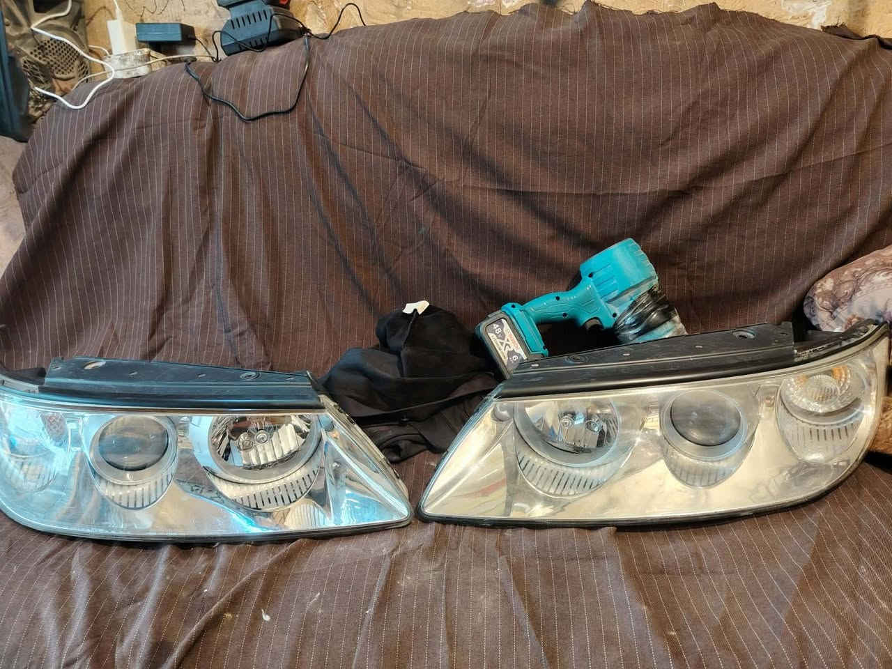 سلام عليكم لايتات للبيع زوج سيدونه
وزوج ازيره
 وزوج كدنزه
 وتك السيره سوناتا
وتك السيره النتره
وتك الأيمن مهافي. رقم هاتف***********
