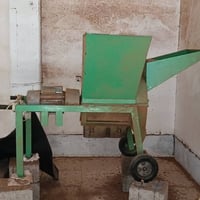 ئەکاکوتەکارەبایە  بۆفرۆشتن دووبەشە بەشێکیان کاکوتەو بەشەکەیترشیان ئاشە...