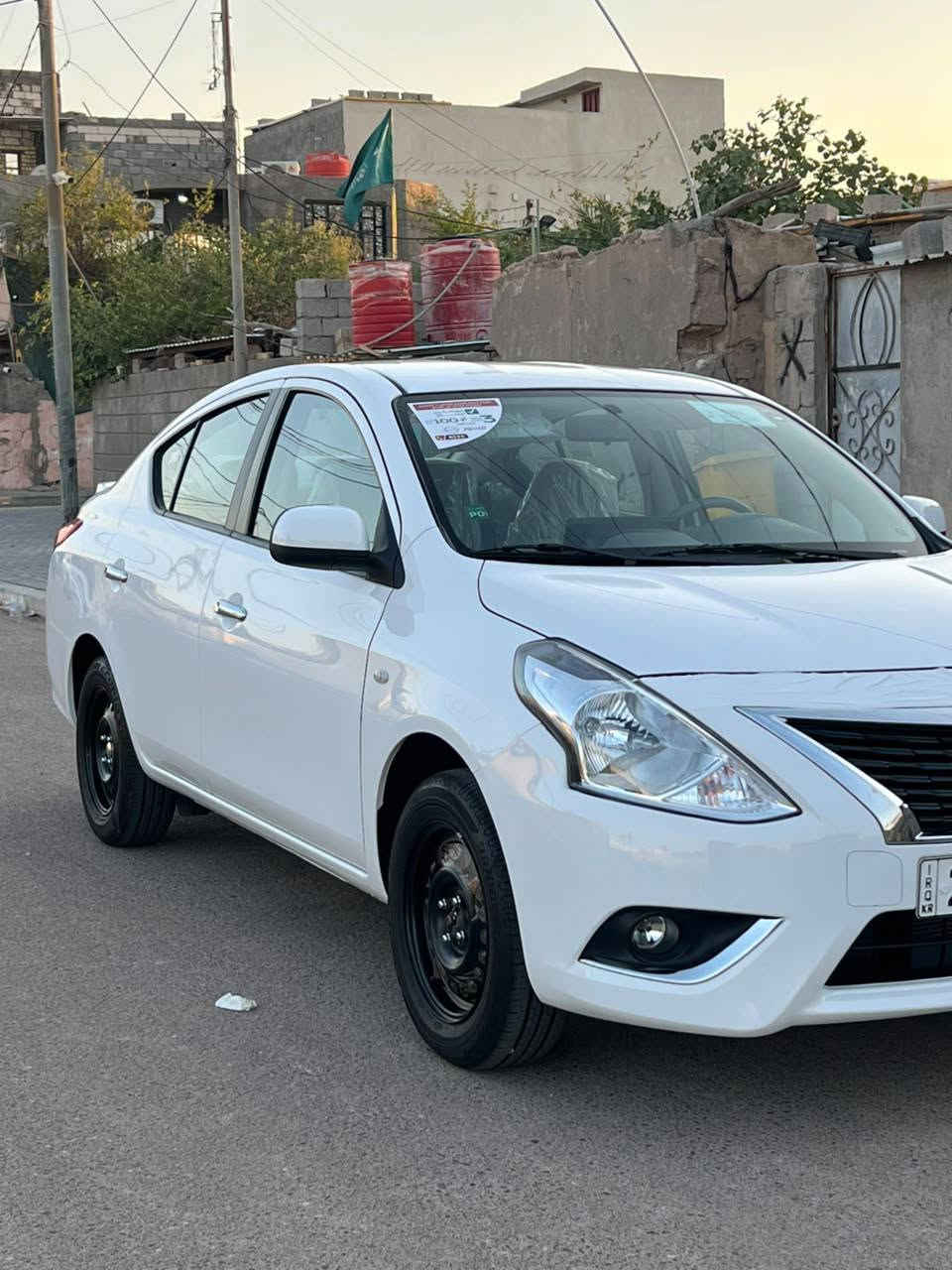 نيسان صني الهندي ام البليته الزركه زيرو سياره من شركه ابواب الرحمه ماشيه 3000 وقابل للزياده ام الشاشه الكزز ام العطر النحله تحويل او وكاله بشرط السعر 132 العنوان بصره القبله مامبري الذمه كل واحد يعلق من يمه اتصل وبخدمتك  هذا رقمي ***********
