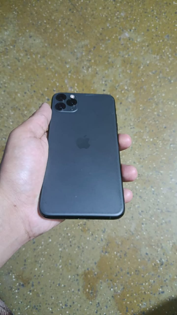 ايفون
١١ برو ماكس
ذاكره٢٥٦
بطاريه ٧٧ صرف بلادي 
ما بدل بي اي شي بعده وتر بروف 
بس ضهر هذا كدامكم مفطور فطر بسيط


**إذا كنت صاحب هذا الإعلان وتريد حذفه لأي سبب، رجاءا أرسل رسالة إلى الدعم الفني**