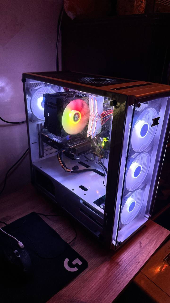 السلام عليكمpc للبيع
المواصفات👇
gpu:gtx1070 8gb مع العلبة موجودة
cpu:ryzen 5 3600
CPU cooler: BM6000 هيتسينغ كبير ومراوح ثنين
m.b: asrock b450 steel legend
ram:t.force 16gb 3200 mt/s Argb
ssd: sata 256gb
hdd: 500gb
power: 500w
case:xigmatek white 5 fans مراوح تحكم ريمونت
الجهاز اداء ممتاز باغلب الالعاب المتوسطة حرارة الكرت ب 3d mark ما عبرت ال 75  
جربته ب لعبه cs2 على اعلى الاعدادات 144 فريم تقريبا ويا الجهاز ماوس باد لوجتك صغير و ماوس وكيبل lan للانترنت وشاشة ديل تمشي بيها امورك لحد ما تشتري شاشة اضبط 60 هرتز بدقة 1280*1024 
بسعر 550 وبي مجال حك الجية لان ماعندي توصيل مكاني بغداد شاطئ التاجي. 
***********
