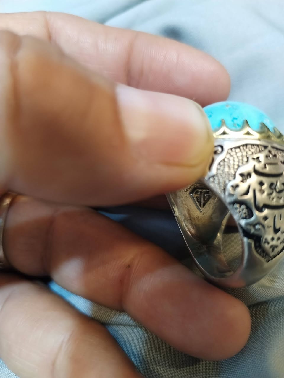 صياغه قلم زني فضة ٩٢٥  قياس ٢٧  للبيع خاص


**إذا كنت صاحب هذا الإعلان وتريد حذفه لأي سبب، رجاءا أرسل رسالة إلى الدعم الفني**