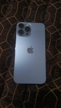 ايفون 13pro max سمائي استخدام شخصي    بلادي ما مبدل اي شي   بطارية 85%...