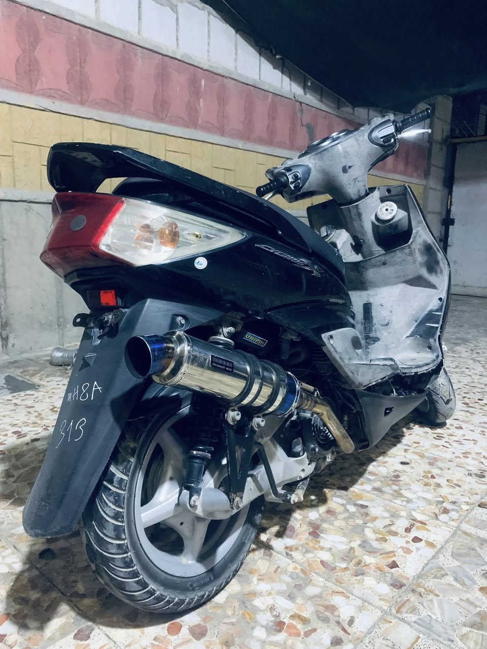 سلام عليكم سكني ياباني دراجه نضيفه وكل نقص مابيها فقط يرادلها ترايش  شلعه معدل خير من الله كهربائيات شغاله مكينه ناعمه   
   السعر خاص


**إذا كنت صاحب هذا الإعلان وتريد حذفه لأي سبب، رجاءا أرسل رسالة إلى الدعم الفني**