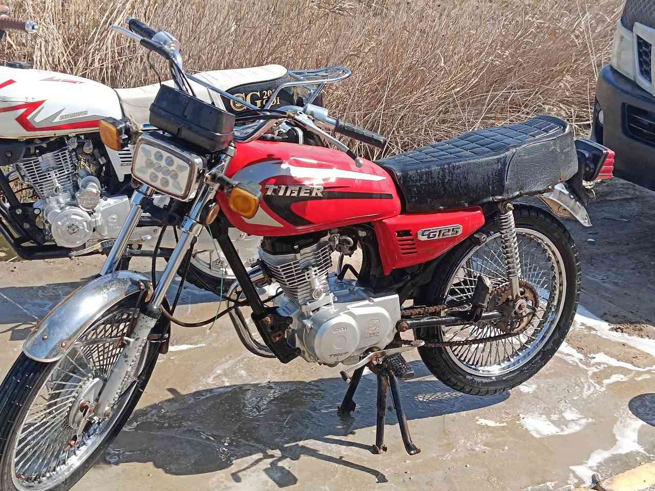 للبيع سعر خاص مديل 21 وراق مكان الحله متواجد فيس


**إذا كنت صاحب هذا الإعلان وتريد حذفه لأي سبب، رجاءا أرسل رسالة إلى الدعم الفني**