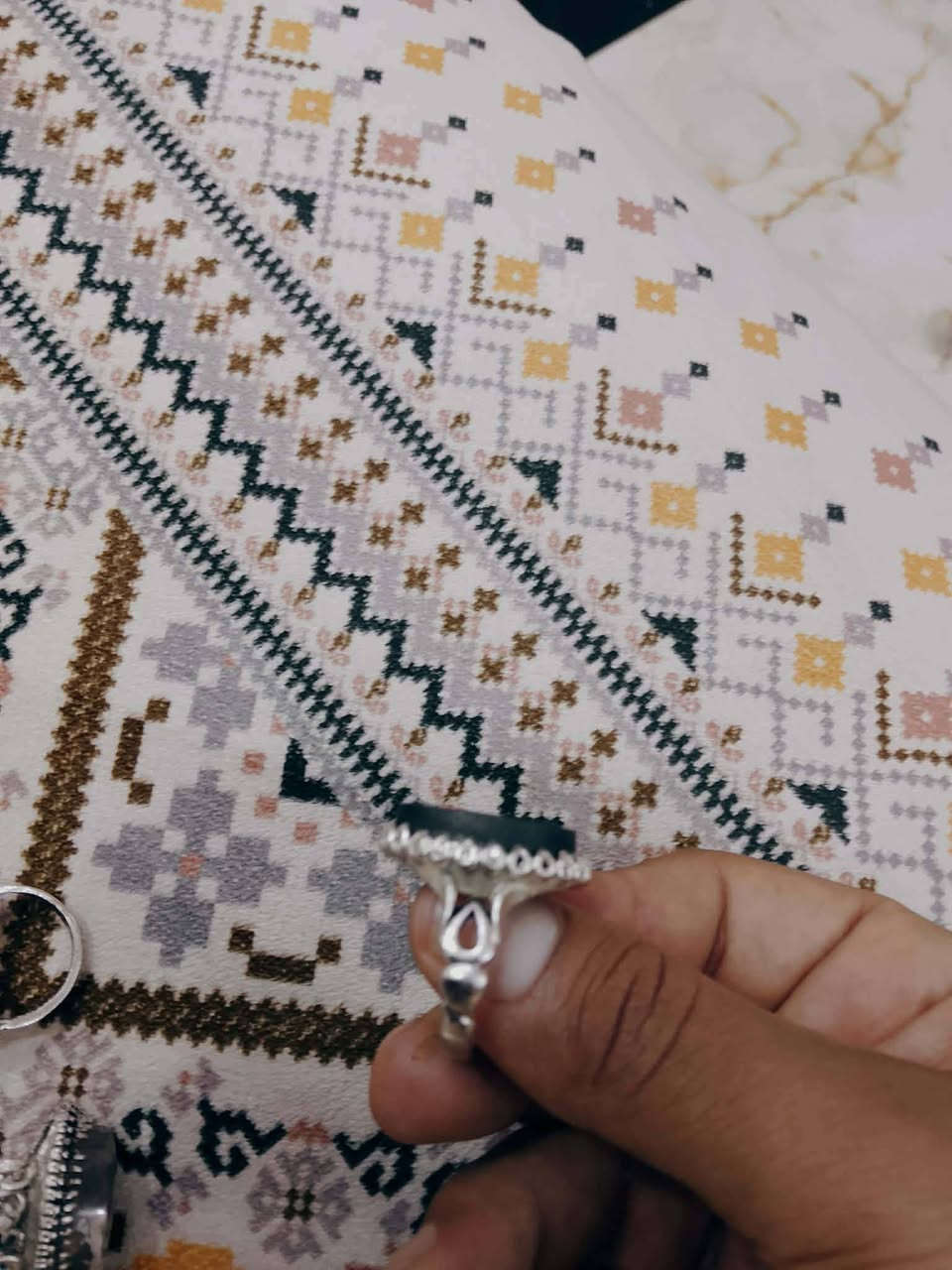 بيع محابس فضه عيار 925 مكان ديالى


**إذا كنت صاحب هذا الإعلان وتريد حذفه لأي سبب، رجاءا أرسل رسالة إلى الدعم الفني**