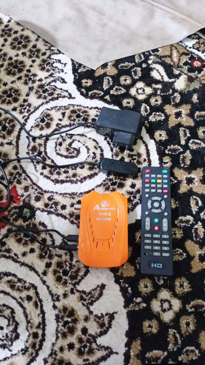 جهاز إيشدي كامل المواصفات ميزة الاشتراك بالانترنت وقنوات كاملة ومرتبة بس أربطة على التلفاز أدخل خاص أو أتصل على هذا الرقم***********
