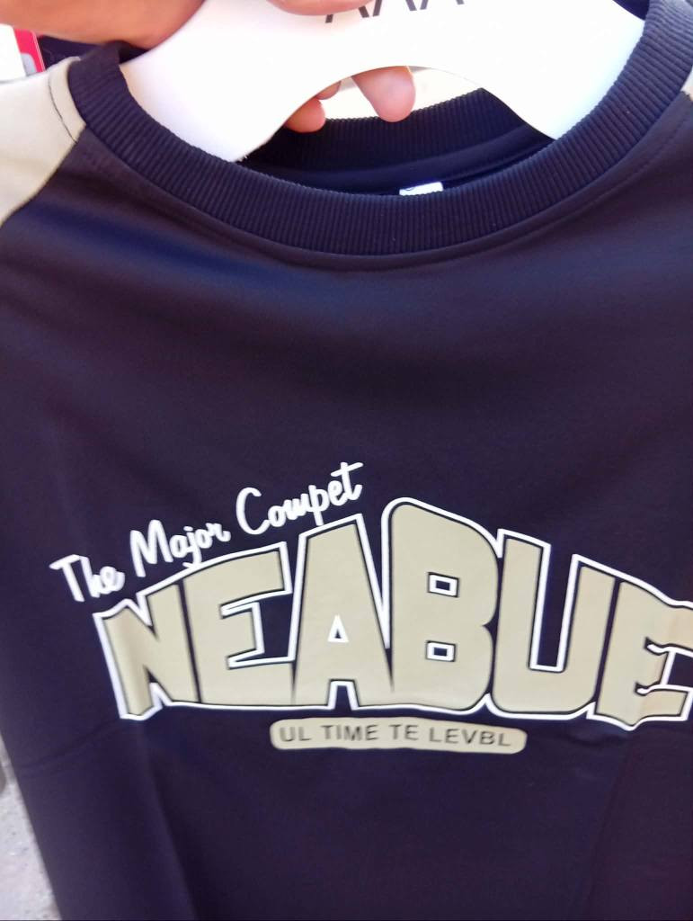 تيشيرت ماركة أبو 10 ب 5000 دينار 
قياسات + الوان + نخشات + موديلات خناقين, ديالى


**إذا كنت صاحب هذا الإعلان وتريد حذفه لأي سبب، رجاءا أرسل رسالة إلى الدعم الفني**