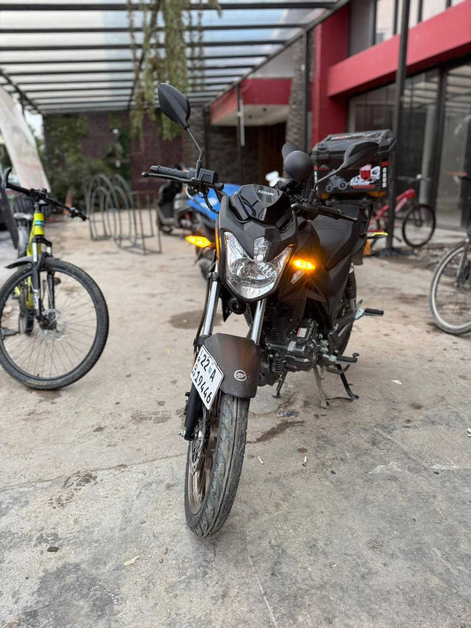 السلام عليكم دراجه للبيع زيرو مكان بغداد السعر ٢٩٠٠ بيهه مجال بسيط


**إذا كنت صاحب هذا الإعلان وتريد حذفه لأي سبب، رجاءا أرسل رسالة إلى الدعم الفني**