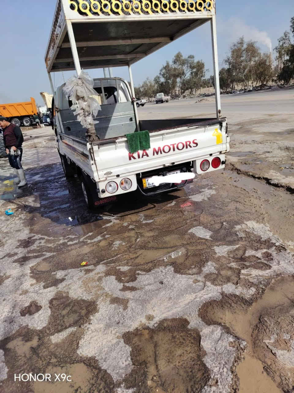 السلام عليكم كيا عموشه موديل 2015 مكفوله  رقم واسط باسمي مشروع وطني مكان السياره النجف السعر 108 وبيها مجال حك جيتك للاستفسار اتصل على ارقام التاليههه
 ***********
