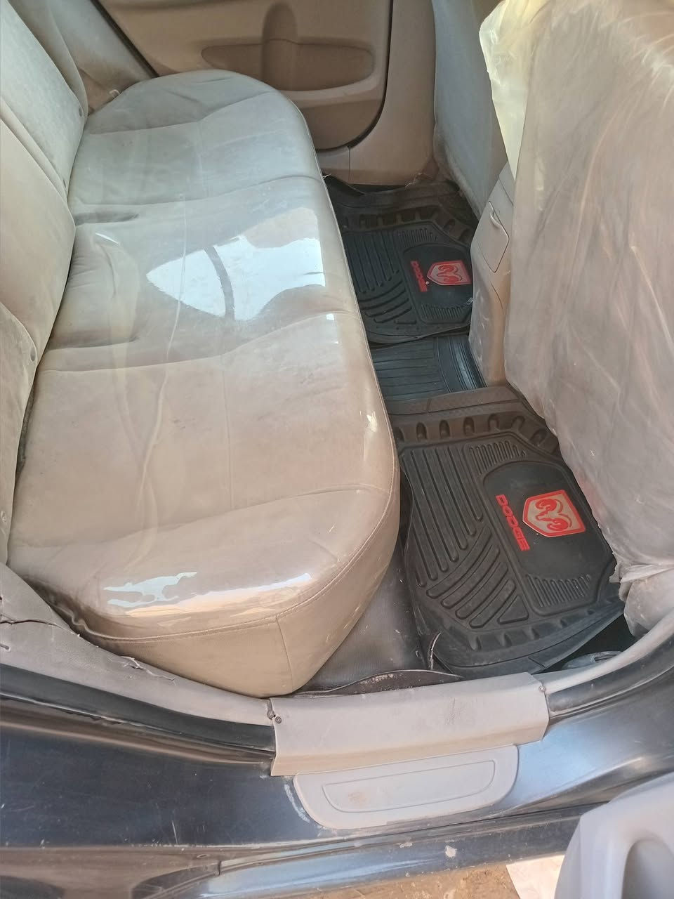 كورلا  ٩،،،، رقم بغداد ، بسمي،
مصبوغه احزام،، بيه راجز  وعطل دبل امامي،،
السعر ٩٥،، بيه مجال،،
***********
