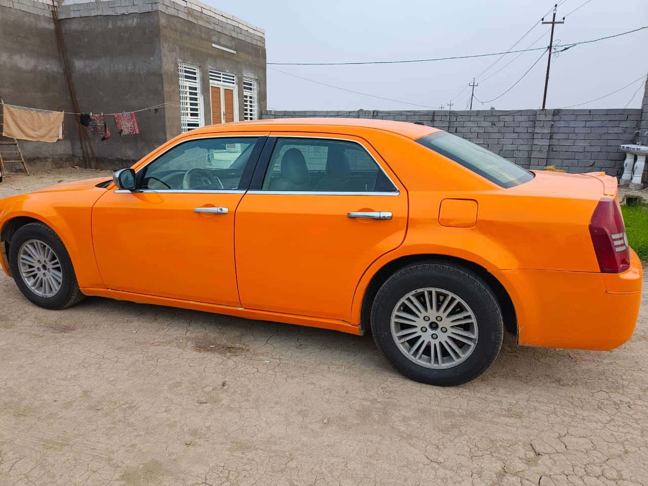 اوباما 2010
سعر ٨٨ وبيه مجال حك الجيه

رقم بصره / صاحب سياره صديقي بلكرنه 

مكان السياره القرنه 

محرك وكير جديد تبريد خير من الله حداده 60% 

تخم تاير جديد سياره جهازه 

حادث سياره تكمه وطاخه لقماره شبر 

رقمي ***********

موجود وتساب ايضا
