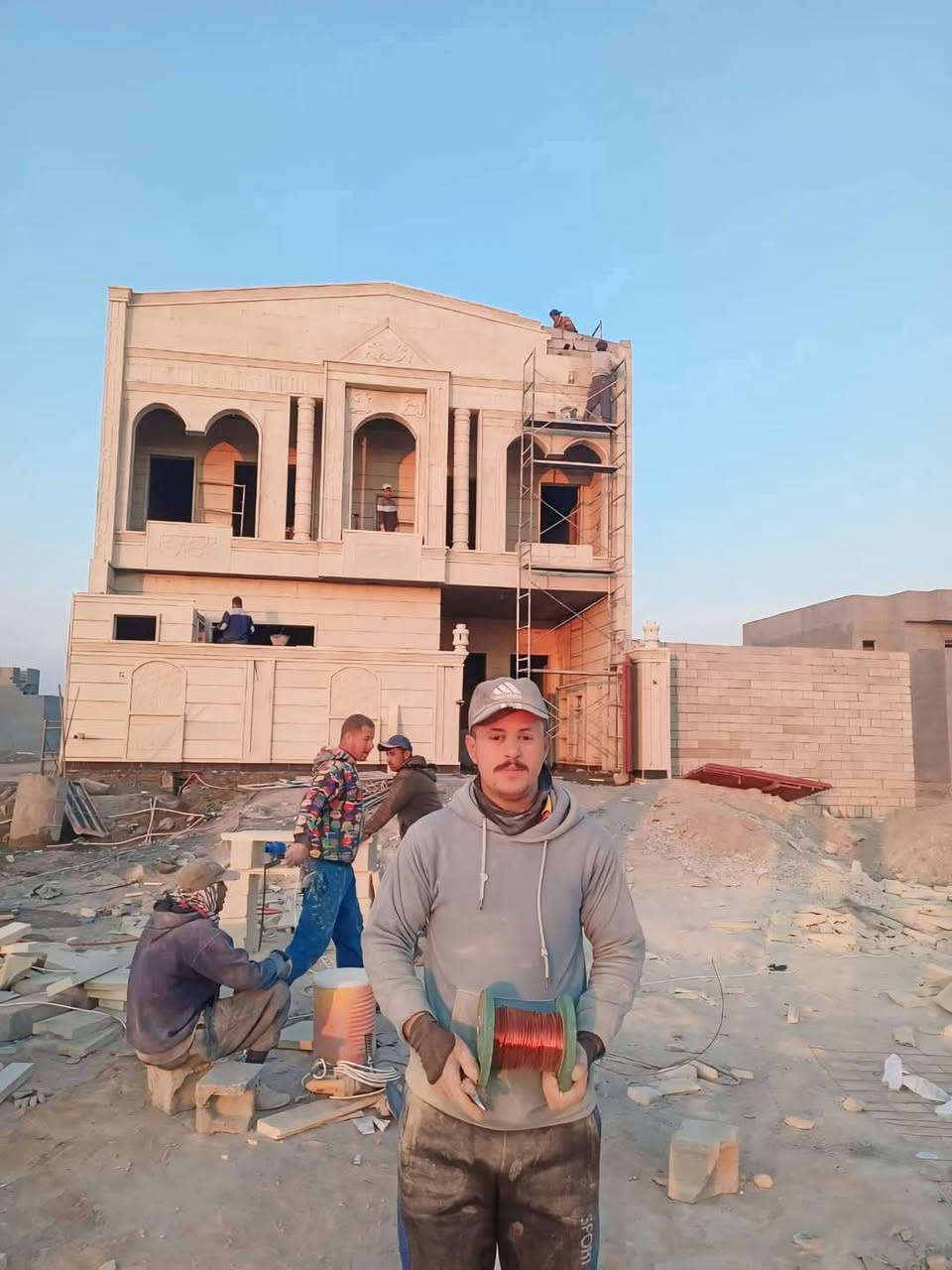 كادر حجر حلان الموصل درجة اولى كوبنات شبابيك تتريس برقي فيشر جلي ودرز كوبنات شغل درجة اولى اسعار مناسبة اتصال/***********
