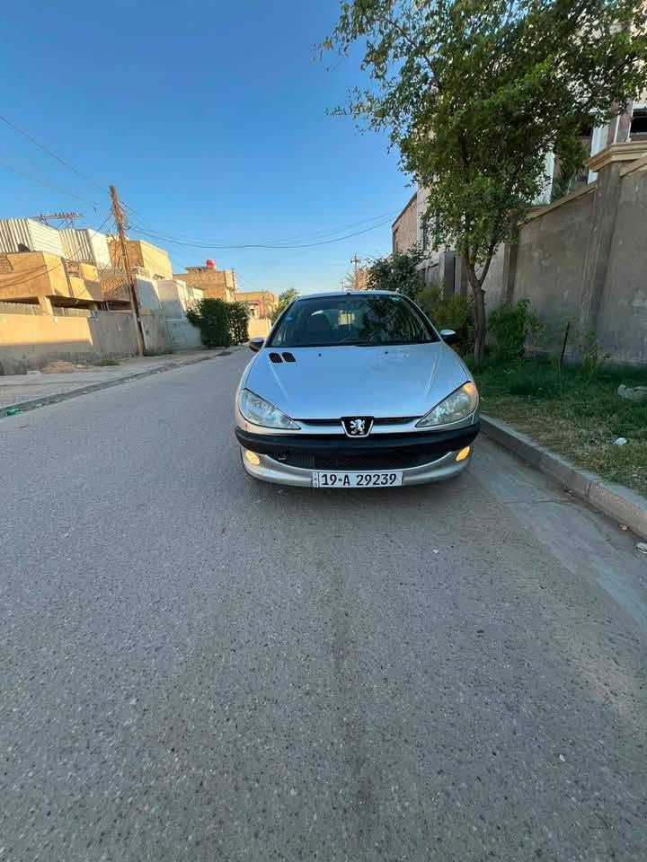 بيجو فرنسي موديل 2009 حجم 206 كير اوتماتيك مكينه مال حاويه جدد سيارة كلها بلاديه بدون صبغ بيها جاملغ امامي جهة السايق بيه بارد . رقم انگليزي كربلاء  بسمي هزة جديدة وسنويه لغاية 2030  مكانها بغداد الشعب سعرها 33. بيه مجال.‏‪***********
