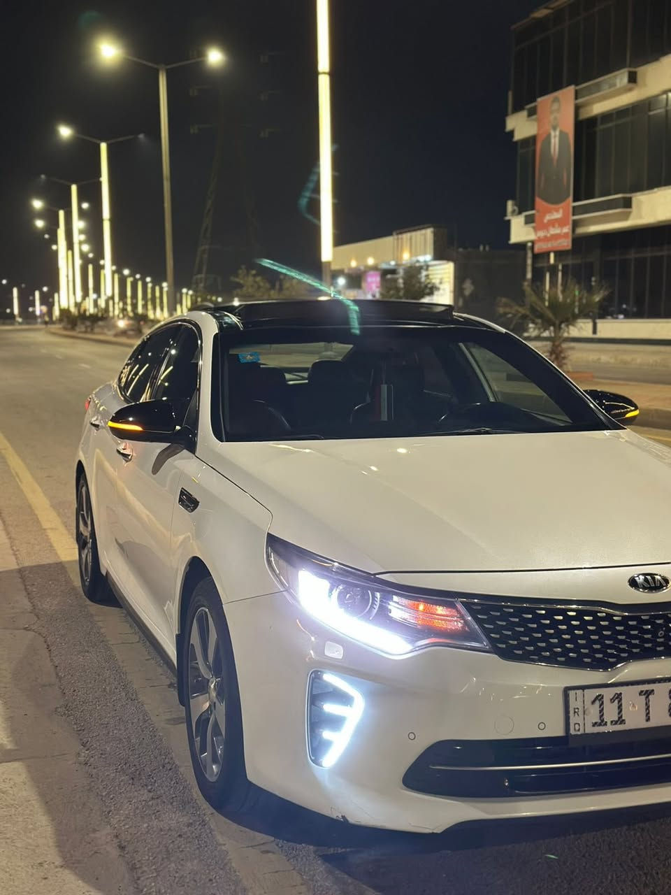 للبيع او مراوس
اوبتما 2016 خليجي
فئة جيتي لاين فول مواصفات 1/1
مكفولة من الصبغ والتبديل كفالة عامة 
فقط دعاميات بخ  الكشر كفاله 
.بصمة تشغيل و بصمة ابواب 
.بنوراما
.خمسة كامرات جانبيه + إماميه + خلفيه 
.كشنات جلد لون ماروني 
.داخل احمر بلاد 
.كشنات كهرباء + تبريد تدفئه كل الكشنات 
.هندبريك بصمة 
.كشن خزن ميموري 
.رادارات بلمري
.تدفئه ستيرن 
.حساسات إماميه + خلفيه 
.اريل افتيشن 
.شحن لاسلكي 
.بردات خلفيه 
.شاشه عرض بلاديه 
.فول تحكم ستيرن + شفتات 
.زنون عالي ناصي 
.تبريد بيانو 
.ثلاث انضمة قيادة 
.محرك 2400
.تخم تايرات جديده
السياره بيها مواصفات هوايه 
السياره جديده بمعنى الكلمة تجي وتشوفها 
رقم بغداد جديد باسمي دولي هزه وسنويه جدد تحويل ثاني يوم
السعر 170  
مكان رمادي
***********
