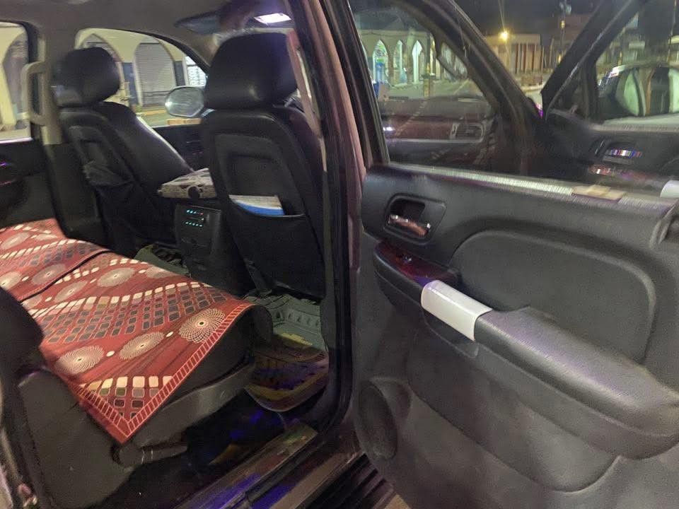 🚗 للبيع: جي إم سي يوكن SLT 2013

رقم ( أنكليزي دولي) بغداد خصوصي 

(فحص وهزه جديده)

     ( مشروع وطني) 

 (سنوية جديدة. )

(لغاية 30/11/2030

📍 مكان السيارة: السماوة – قضاء الخضر

📞 للتواصل: ***********

📊 المسافة المقطوعة: 163,000 ميل قابلة للزيادة 

🛠️ المحرك: 8 سلندر – 5300cc

كير محرك اكسل شرط 

برغي ممفتوح بيهن

⚙️ المواصفات: فئة SLT

(7) راكب

• مقاعد أمامية كهربائية

• تدفئة مقاعد 

• مثبت سرعة

• تشغيل عن بعد

• تحكم ستيرن جهتين

• ترحيب بالمرايا

• تحكم دواسات بنزين

             (مع)

• بريك كهربائي

• كاميرا خلفية بلادية 

• تبريد ممتاز جيدجداً 

• دواخل سوداء نظيفة جدًا جداً

• كامل المواصفات ما عدا الفتحة

⚠️ أضرار السيارة:

• وارد امريكي 

• تبديل الجاملغ الأمامي الأيسر والبنيد

📌 تفاصيل إضافية:

• السيارة بسمي 

• ⁠تحويل ثاني يوم

• ⁠بدون وكالةً 

• شرط التحويل

• طخم إطارات جديد مع بطارية جديدة

• حدادية جديدة

• طخم دبلات جديد

💰 السعر: 200 ورقة –
