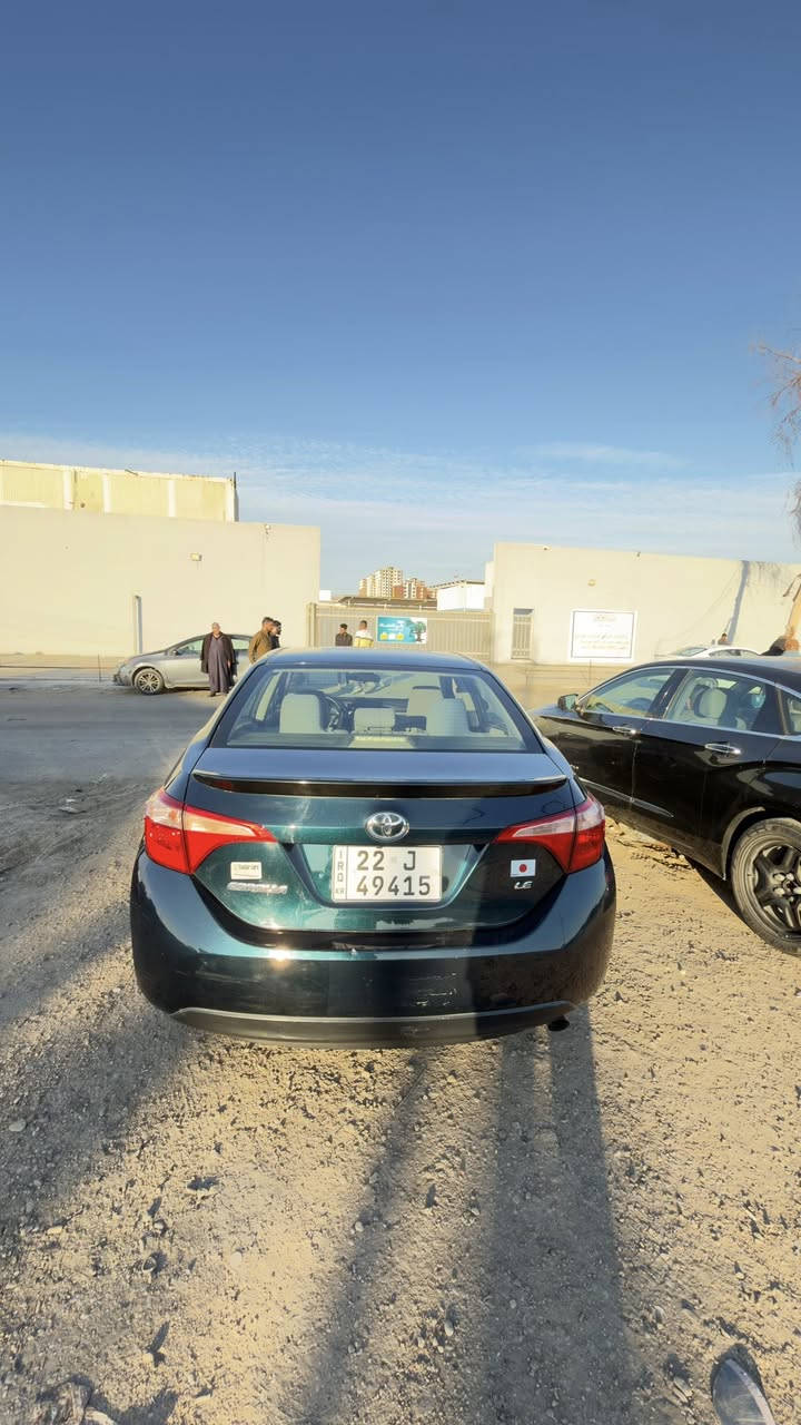 كورلا 2017 LE للبيع
كير ومحرك مكفول 
السيارة مفولة ونظيفة 
تبريدها بيانو  ثلج 
محرك 4سلندر1800
كير cvt
المرايات هيتر 
شاشة لمس
ماشية 73ml
وارد كندي
رقمها أربيل شرط التحويل
ضربتها جاملغ وبنيد 
وبالعراق جاملغ سايق بارد وباب عكس السايق الوراء صبغ 
سعر١٣٠$
وبيها مجال 
***********
