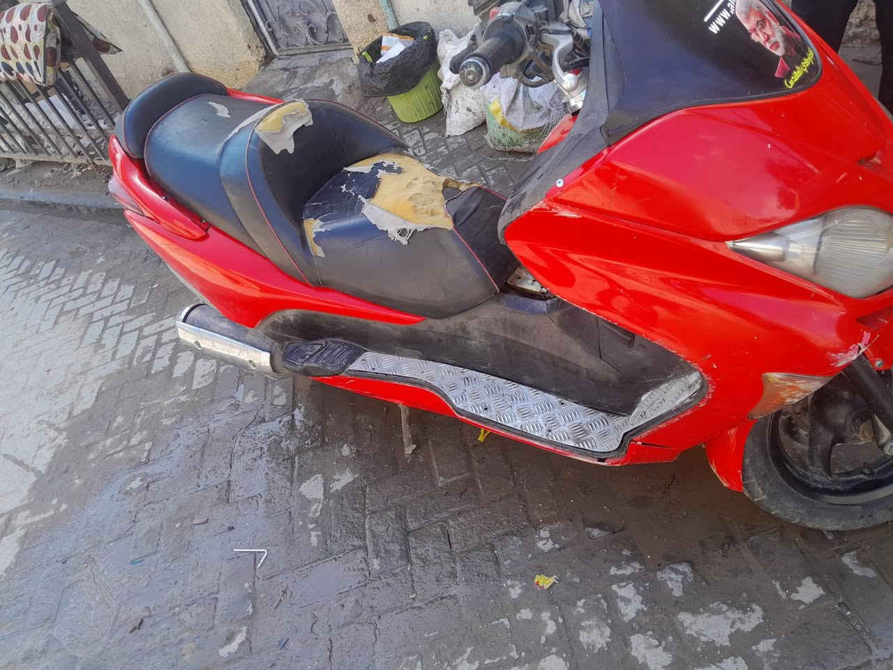 لسلام عليكم دراجه فورزه صفر٨ خير من الله المحرك مابي تبخير ولا فاتح مكينه المكان مدينت الصدر السعر ٦٠٠ وبيه مجال للطيبين ورقم *********** لا تراسل بلمازنجر بس علرقم دك او واتساب
