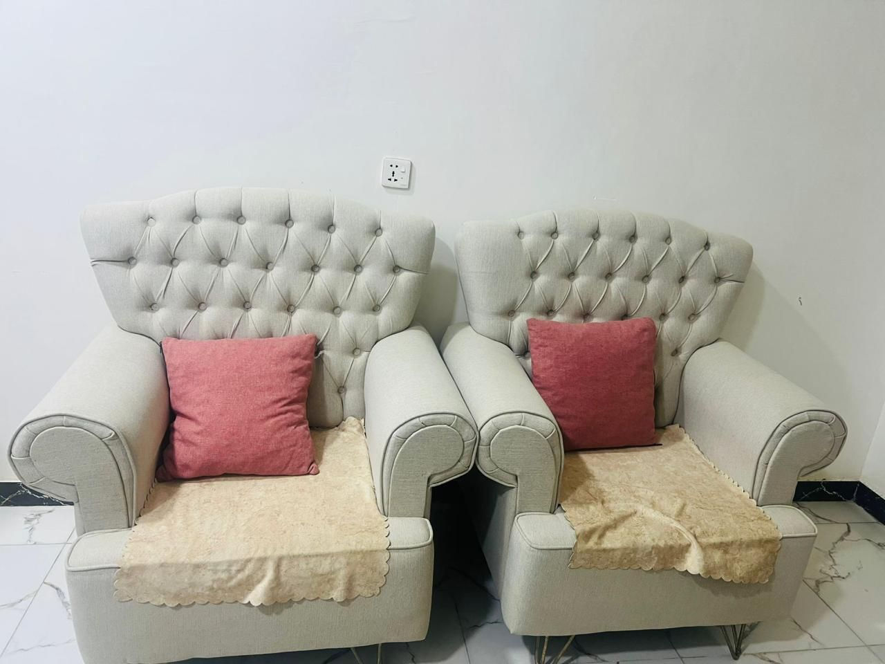 السلام عليكم 
عندي هذا المعرض للبيع اريده 200 وبي مجال للشراي
الكرويته 45 وبيها مجال
التخم عشر مقاعد بعده جديد صار اربع شهور من ماخذينه يردونه ب 550 وبي مجال
اليشتري يدز خاص


**إذا كنت صاحب هذا الإعلان وتريد حذفه لأي سبب، رجاءا أرسل رسالة إلى الدعم الفني**