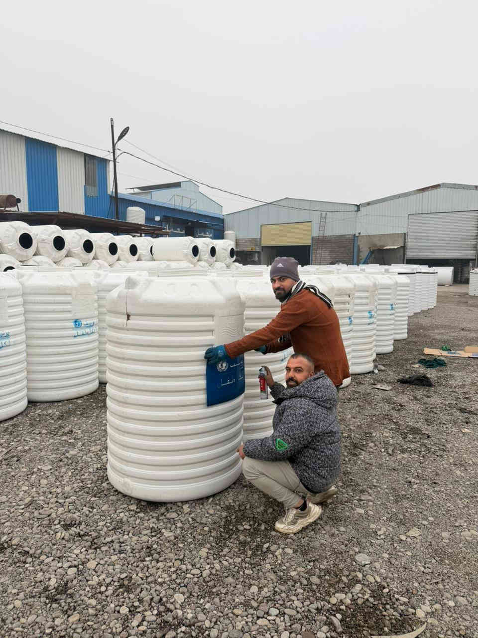 جانب من تجهيزنا لمنظمة اليونيسف الدولية بخزانات سعة 1000لتر من أجل توزيعها على كافة المدارس في العراق،  ان اختيار منظمة اليونيسف لمعمل الاندلس  دليل على جودة  صناعته ومتانته اذ يتصدر خزان الاندلس السوق العراقي على مستوى المحافظات الشمالية  والوسطى في العراق بسبب متانتها وقوة تحمله للحرارة العالية  والمنخفضة 🔴

✨الاندلس  للجودة عنوان  ✨

يتوفر لدينا كافة الاحجام والانواع من الخزانات 
3000  Lعامودي

2000L عامودي 
1500 Lعامودي 
1000L عامودي 
500L عامودي 
🔴🔴
1500Lافقي 
1000L افقي 
500L افقي

#ملاحظة_يتوفر_لدينا_توصيل_لكافة_محافظات_العراق📌✅
 
.
.📌🔴🔴
العنوان: #الموصل_كوكجلي_مجاور_بانزيخانة_الهاشمي 📌📌

للاستفسار الاتصال على الارقام التالية 📌

*********** 📌🔴
*********** 📌🔴
