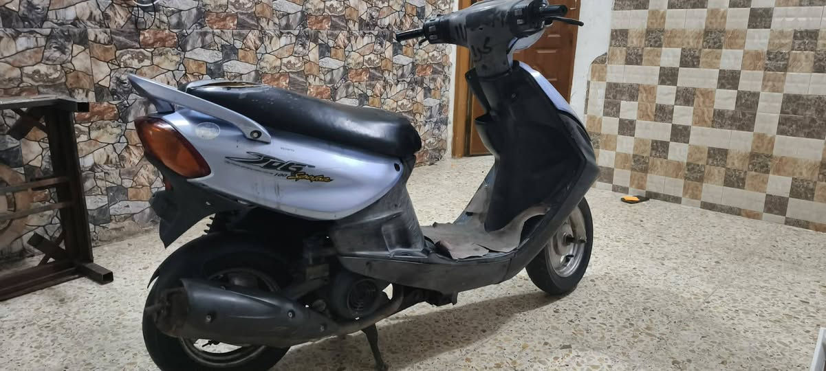 سلام عليكم شباب دراجة قجمة نضيفة نقص بس دبل امامي 
دراجة نضيفة كلش السعر 350 وبيهة مجال ***********
