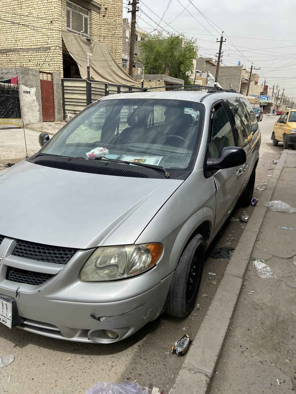 السلام عليكم
دودج كرفان الطويلة موديل 2001 محرك v6 3.3L

السيارة مشروع وطني رقم نينوى

السيارة مثل ما موضح بالصور مصبوغة حزام بس ضربة الجنطة جديدة

تبريد قطعة وحدة شغال

دوشمة كشنات جديدة

محرك و گير كفالة ما بيهن شي

السيارة ماشية 350الف كيلو

للتواصل *********** متواجد عل واتس
