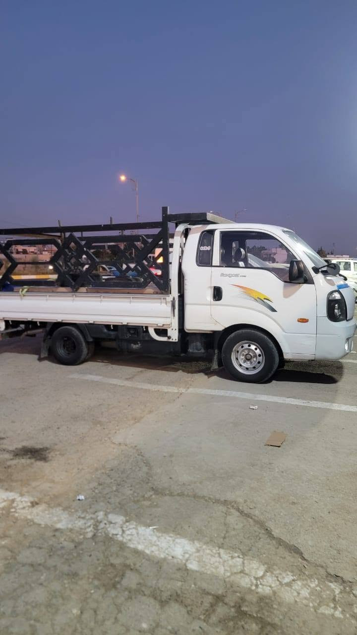 كيا 3000 بغداد موديل 2008 باسمي 

مراوس  ب  2700  
كير محرك خير من الله 
محرك جديد حاويه صار شهرين 
تبريد ثلج قبل 10 ايام  منضومة جديدة كمبريسر راديتر غاز  اصلي 
مكفوله من ضربه وتبديل  
مابيه اي نقص
تخم تاير 
عنوان بغداد 
للمراوس بكيا 2700


**إذا كنت صاحب هذا الإعلان وتريد حذفه لأي سبب، رجاءا أرسل رسالة إلى الدعم الفني**