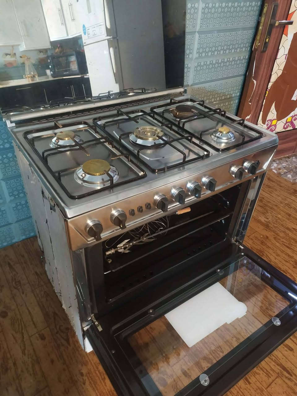 السلام عليكم طباخ مصري فريش حديث فول كله ستخدام قليل كهربا جدحه فران كله كله شغال مابي نقص داخله ما مستخدم عل وضع الشركه نضافه ميه بل ميه العنوان بابل مركز ***********
