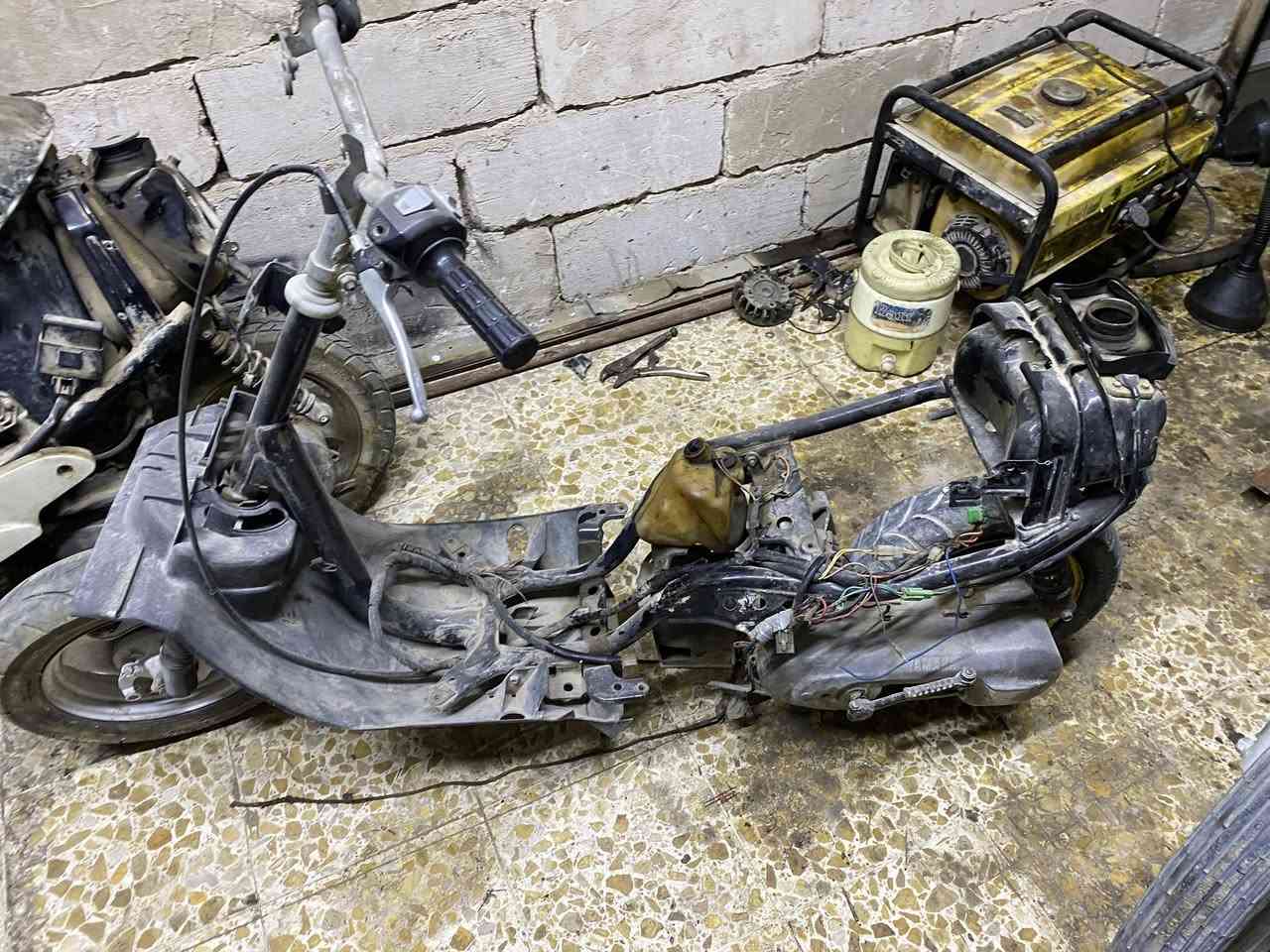 للبيع او مراوس شحن بيع ١٥٠ ومجال بسيط 

سلام عليكم بطه شغاله للبيع كابريته جديده سكليتر جديد بنز تايرات و بيجي عاطله مكاني حي ميسان يم سكلة زمن


**إذا كنت صاحب هذا الإعلان وتريد حذفه لأي سبب، رجاءا أرسل رسالة إلى الدعم الفني**