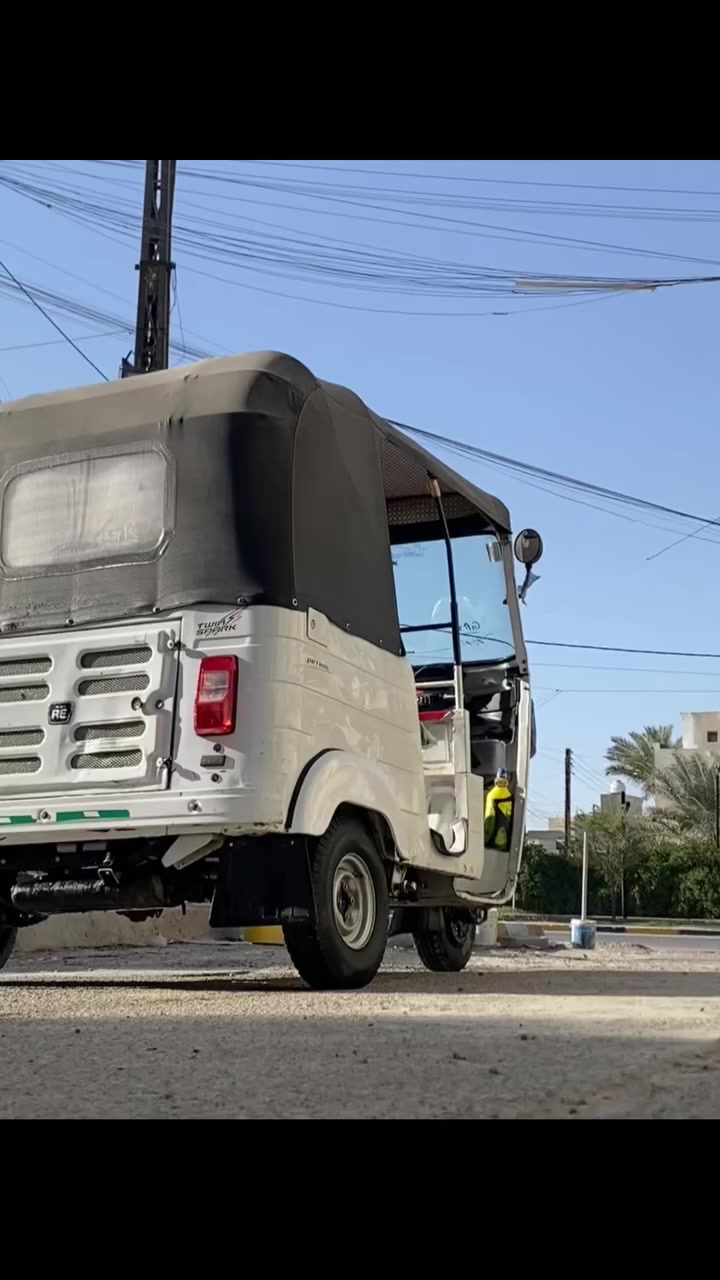 تكتك مديل ٢٠. مرقم بسمي.  مابيه نقص كبل الشغل   ***********. سعر. ٦٧٥٠ وبيه مجال
