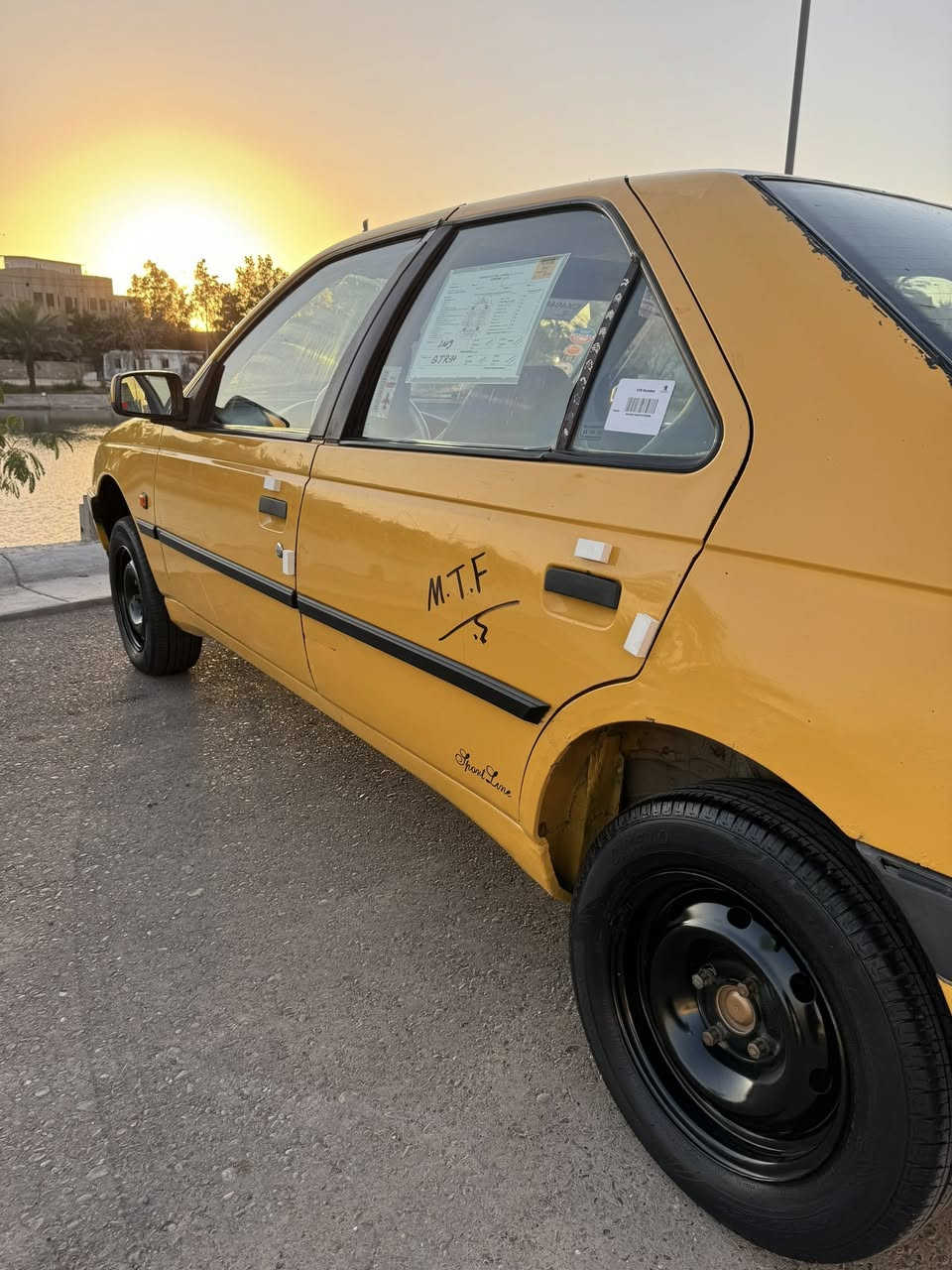 سلام عليكم للبيع جي الكس موديل ٢٠٠٩ كير محرك حلوات تخم تاير صدر مامي خلفي جديد لا ضربه ولا تبديل صبغ شي بصيط سياره جاهزه متعوب عليها حيل مصفره هيئه وغرامه تحويل مباشر سعر ٢٩ وبيها مجال الشراي ‭٠٧٧٢ ٣٢٩ ٧٣٥٣‬ مكاي بغداد
