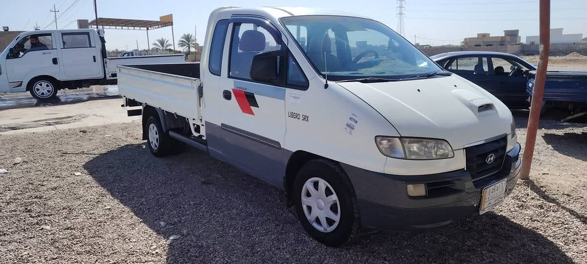 السلام عليكم
هونداي ليبرو للبيع 
السيارة نظيفة جداً
🔧 كير + محرك + اكسل + سوبر + بم
✅ كله شرط وفحص موديل ٢٠٠١
السياره بدون صبغ ابلاديه فقط المحسن مصبوغ للجماليه
السيارة ما تحتاج شي والتراي وين ماتريد 
السعر: ٨٠ وبيها مجال 
📍 الموقع: سامراء / الحويش
📞 اتصال / ***********
