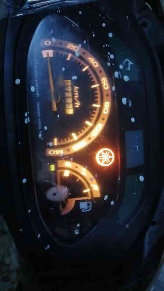 سلام عليكم دراجه فراشة كرستال البيع سرعه 140 دراجه نضيفه مكينتها لا دخان ولا نضوح شلعه ومعدل فول اوراق اصوليه بيها زنون الد ولايت قوي  تايرات جدد ويل ثنين جديد بريك امامي وخلفي جديد وكلش قوي هورن قوي السعر  190وبيها مجال مستعجل على بيع *********** مكاني بغداد مدينة الصدر
