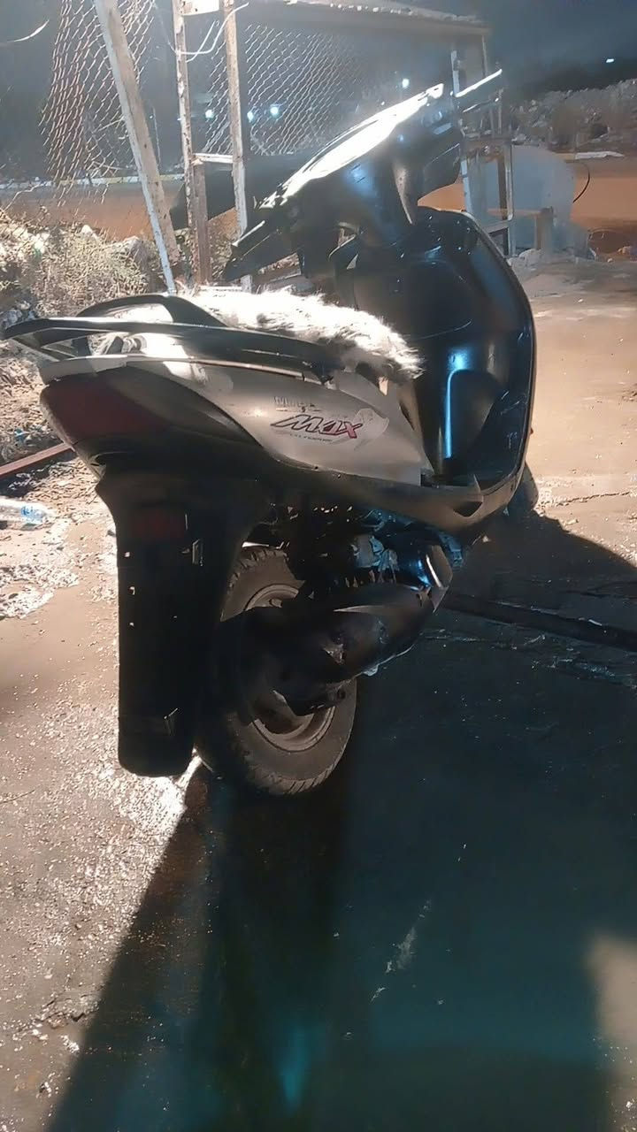 ماكس ١٤٠كلهه بلاديه كبيرته مكينه كفرات  ناعمه شلعه معدل دهن جديد لا نضوح لا تبخير لا صوت  نكره بكل وقت  خير من  الله سعر ٢٥٠   المكان الغزاليه شاري يتصل مزجر وتساب
***********
