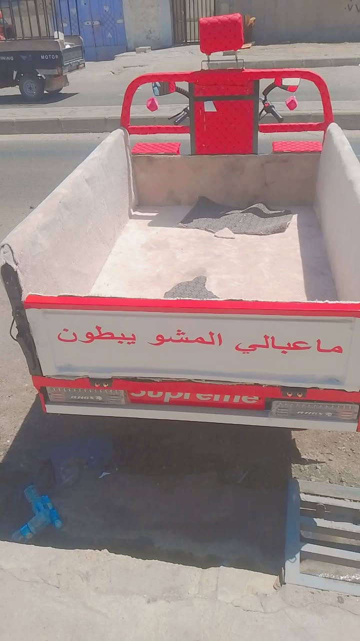 السلام عليكم ستوته للبيع موديل 22محرك 25شرط شرطة الركبة والشاصحي اوراق كاملة منفيس للتواصل وتساب ***********
