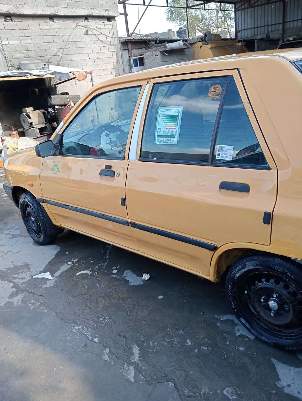 سايبا موديل ( 2015 ) مصفره غرامات وهيئه سنويه لغاية / 2031 سياره جاهزه محرك وكير وتبريد وتدفئه وكهربائيات السعر ( 35 ) ورقه مكان السياره بغداد حي البتول  للتواصل الاتصال علئ الرقم ***********
