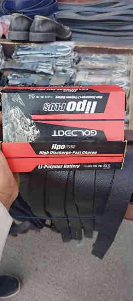 سلام عليكم شلونكم شباب عندي تلث حاجات السعر 50 ألف كلهن قفل مكاني ديالى تقاطع القدس رقم ***********
