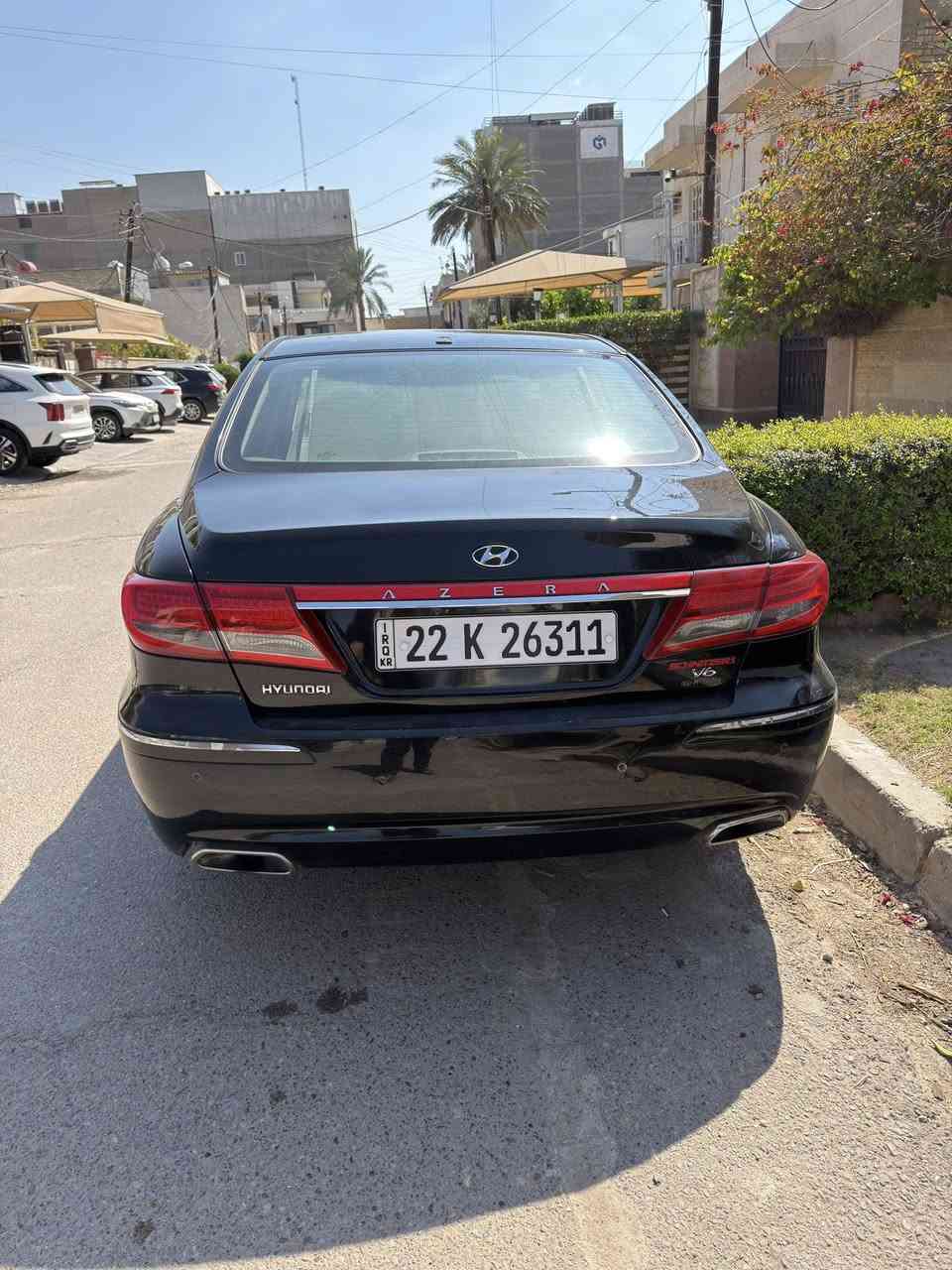 السلام عليكم 
ازيرا ٢٠١٠ خليجي محرك ٢٧٠٠ فول مواصفات(_فتحه_داخل جلد_تبريد قطعتين_حساس خلفي_بردة كهرباء_تحكم ستيرن_كشن كهرباء جهتين) 
بيها بارد بالجاملغ الأمامي فقط
السعر ١٠٥ $
مكانها بغداد المنصور 
***********
