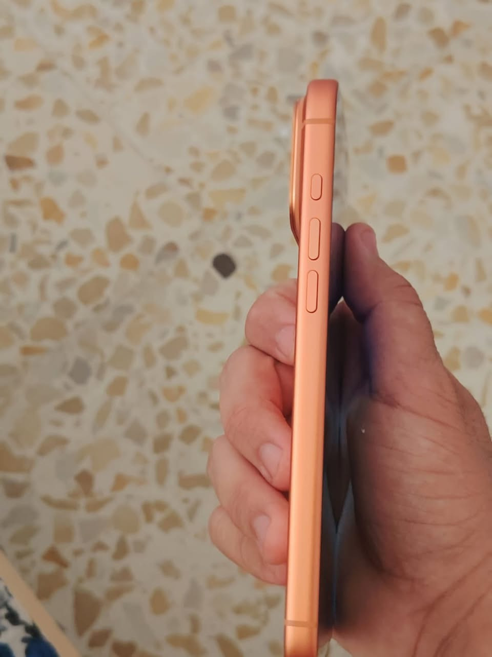 🔥 للبيع iPhone 17 Pro Max 🔥

🟠 اللون: برتقالي
📱 نسخة ESM
✨ نظافة 100%
🔋 صحة البطارية 99%
🛡️ الجهاز ما زال ضمن الضمان
📦 كامل مع الباكيت وجميع الملحقات

💰 السعر: 1,600 الف

✅ جهاز استخدام خفيف ونظيف جداً
✅ جاهز للفحص بأي مكان
✅ لا يحتاج أي مصروف

📞 للمراسلة والاستفسار على الخاص
***********
