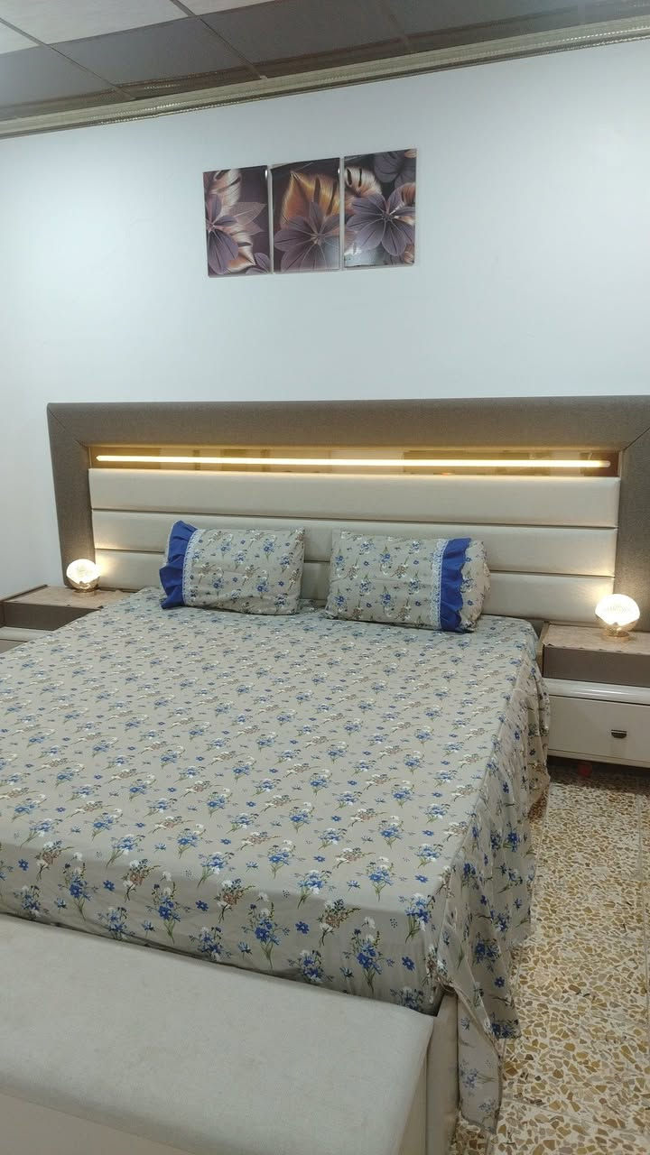 بنات اليوم اخر يوم للحجز
عرض خاص الفرشة صيفية نفرين كشكش جهتين مع مخاد 2 لاستيك داخلي السعر 17 مع كوشة هدية قماش درجة أولى الإماراتي الثقيل شرط غسل وفرش


**إذا كنت صاحب هذا الإعلان وتريد حذفه لأي سبب، رجاءا أرسل رسالة إلى الدعم الفني**