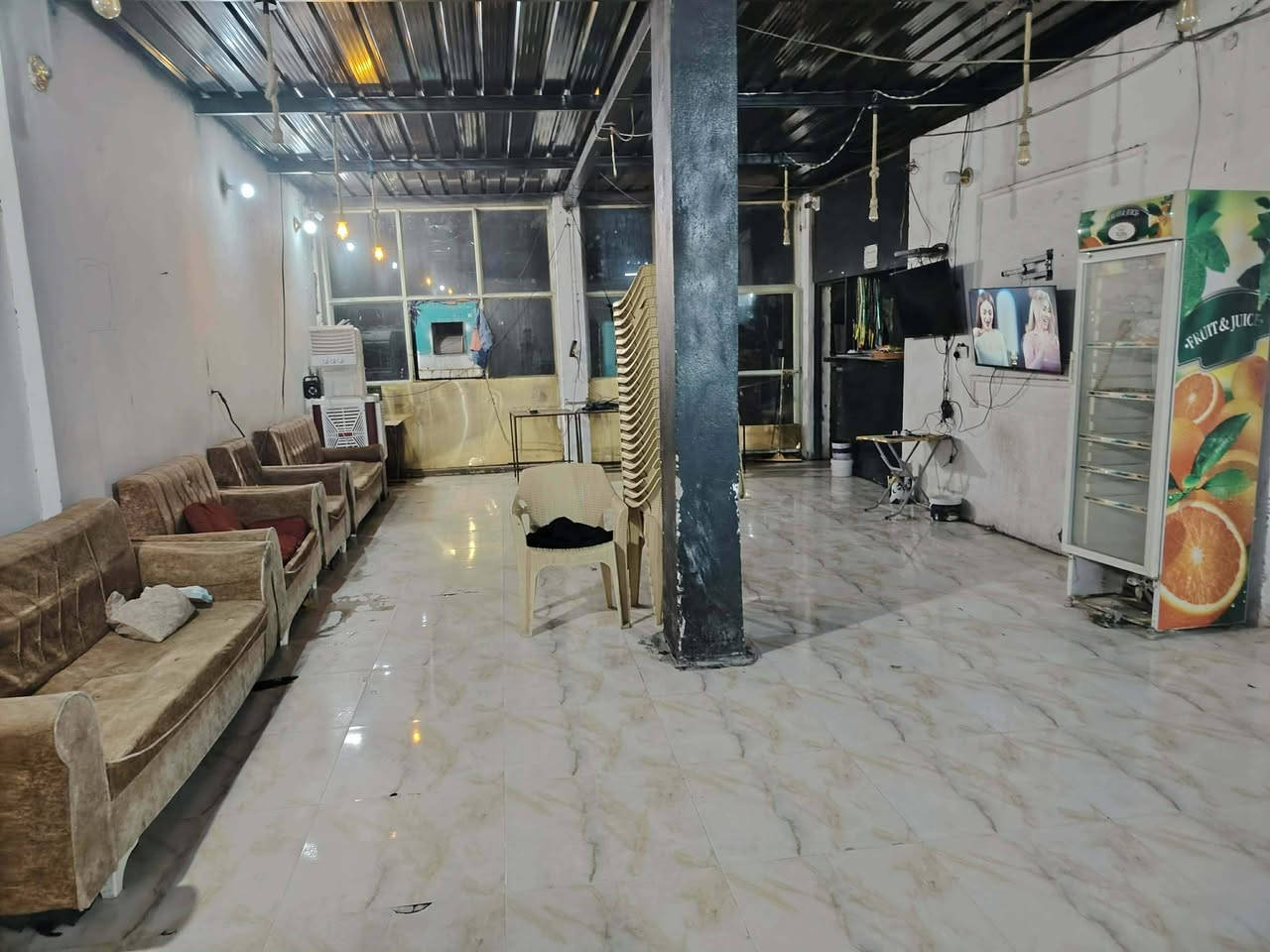 السلام عليكم كوفي للبيع طابق ثاني
عندك فلوس ومحتاج مشروع وفرنالك
مشروع بس تعال اشتغل انزل 👇👇
محتويات
1 شاشات عدد٢
2 منضومه كامرات كامله
3 براد
4 كراسي عدد ٤٠
5  ميز بلياردو عدد2
6  مبردات عدد ٣
7 مبرده دفاعه 1
8 قنفات عدد 4
9 ماطور ماي حجم كبير
10 بكارات عدد40
11 ميز دومينو عدد 6
12 منضومه انترنت كامله++
(مطبخ كامل)
(السعر خاصص✨ ) بلاش
واتساب ***********
