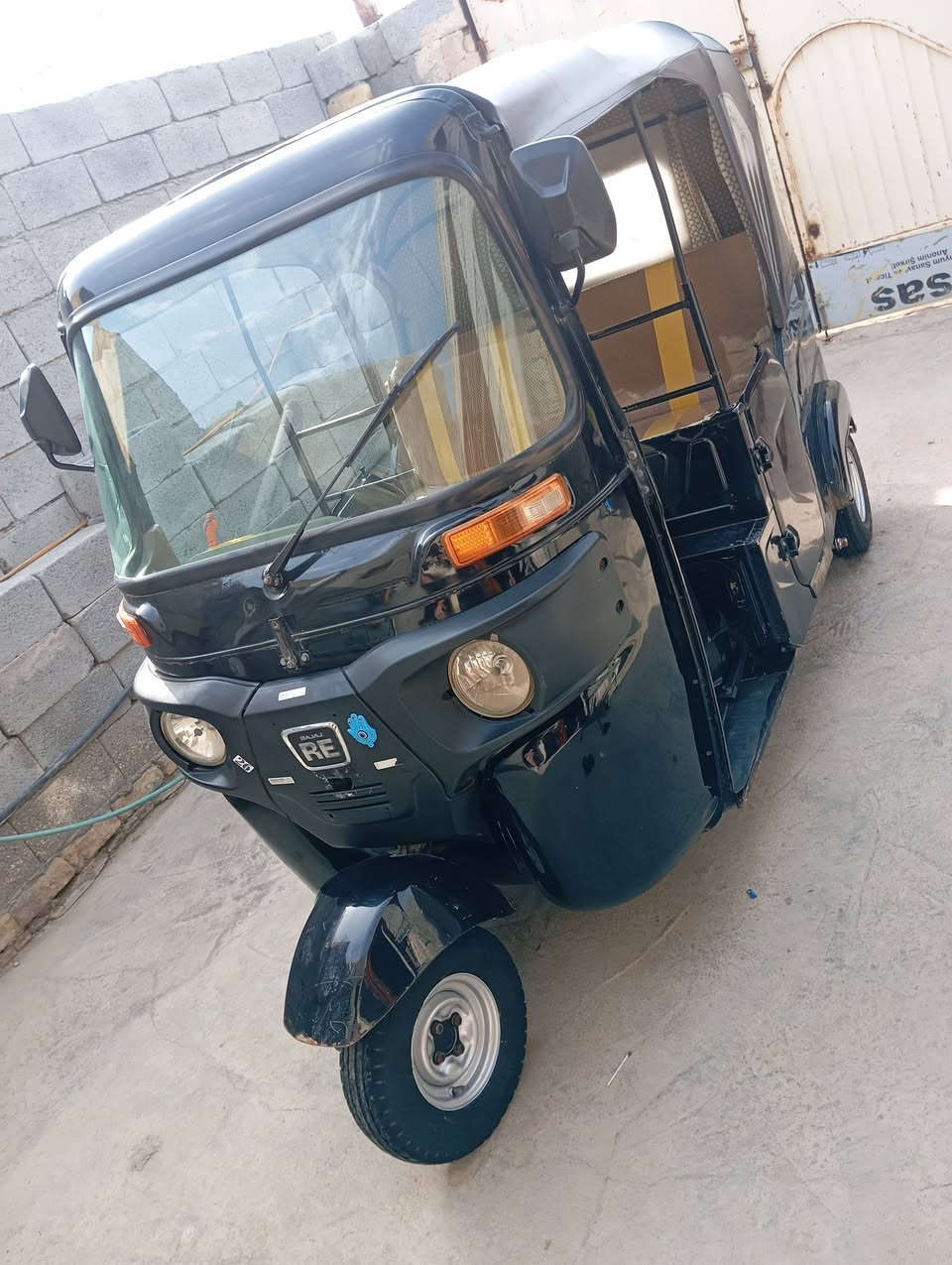 تكتك البيع 22شهر 10 كفاله عامه كشره ومكينه رقم ماعده ضربه بلغد ومرجعه بلاد مكينه  كفاله مكاني رفاعي سعر 8700وبيه مجال بصيط الشراي ***********
