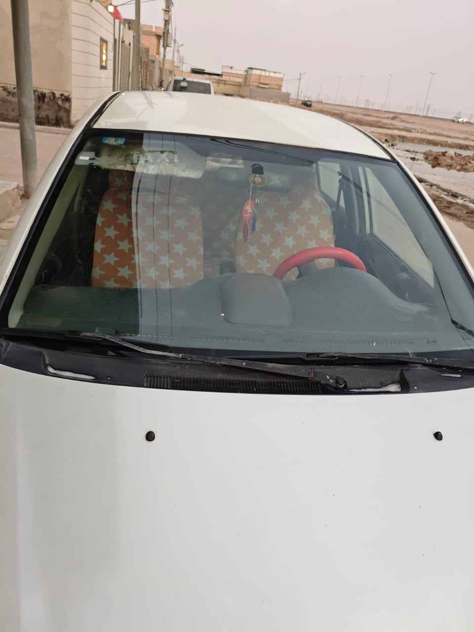 سازوكي ليانه سياره نضيفه موديل 2005 سياره جاهزه تبريد تدفئه السياره ما بيهه اي ضربه فقط مصبوغه جماليه  مكاني البصره ابو الخصيب  السعر 42 وبيهه مجال بسيط كلش *********** البصرة, العراق
