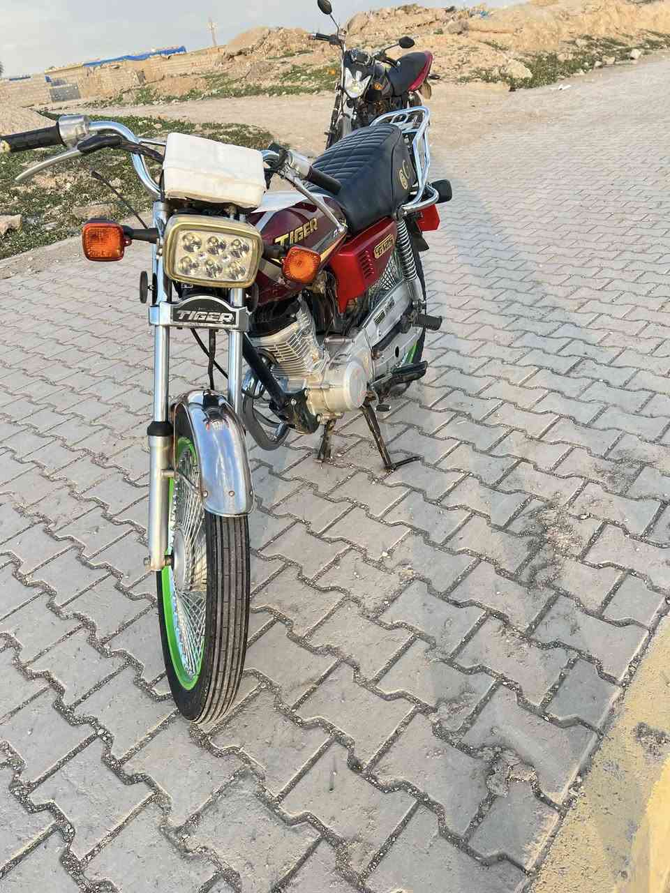 السلام عليكم شباب تايگر 2019محرك مامفتوح نضافه فوول لأصرف ولا بخار كهربائيات كلها شغاله ما بيها عيب سعرها 330 وبيها مجال الشراي يتصل ***********
