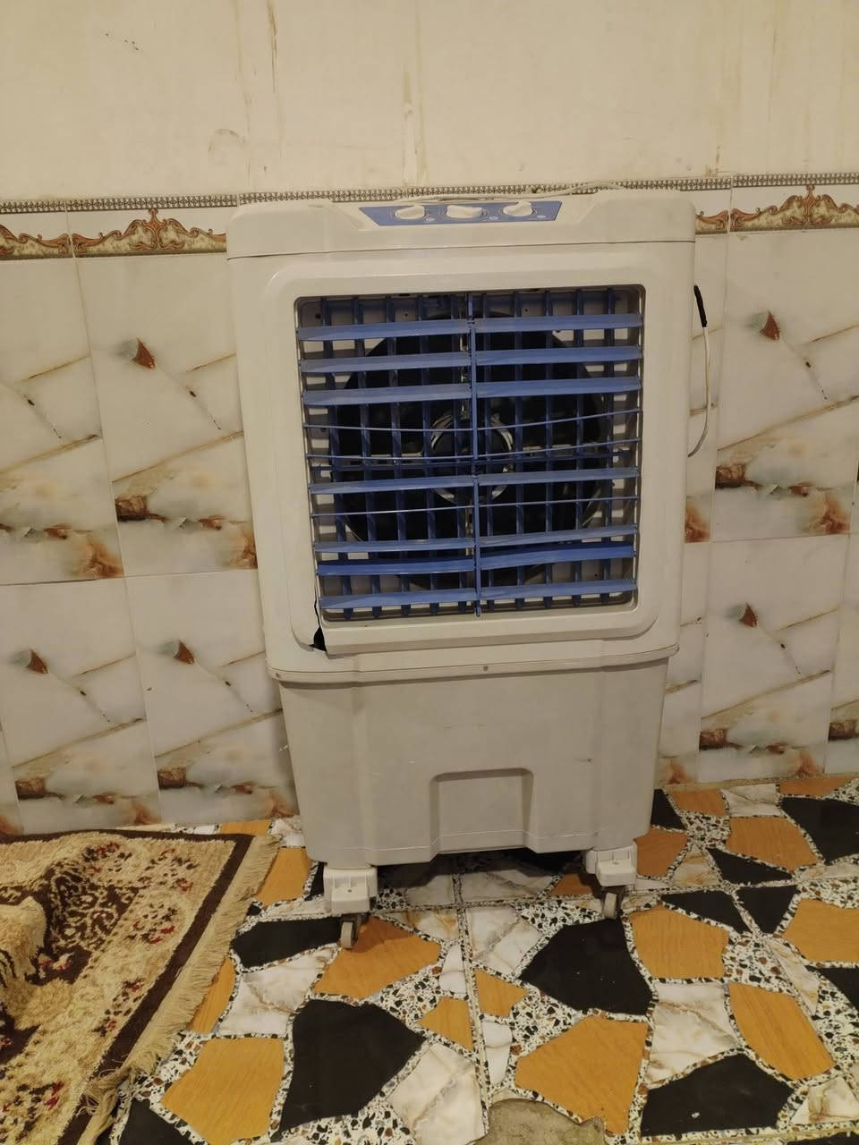 سلام عليكم نضيفات وشرط شغل فحص يالله تاخذ للبيع ***********
