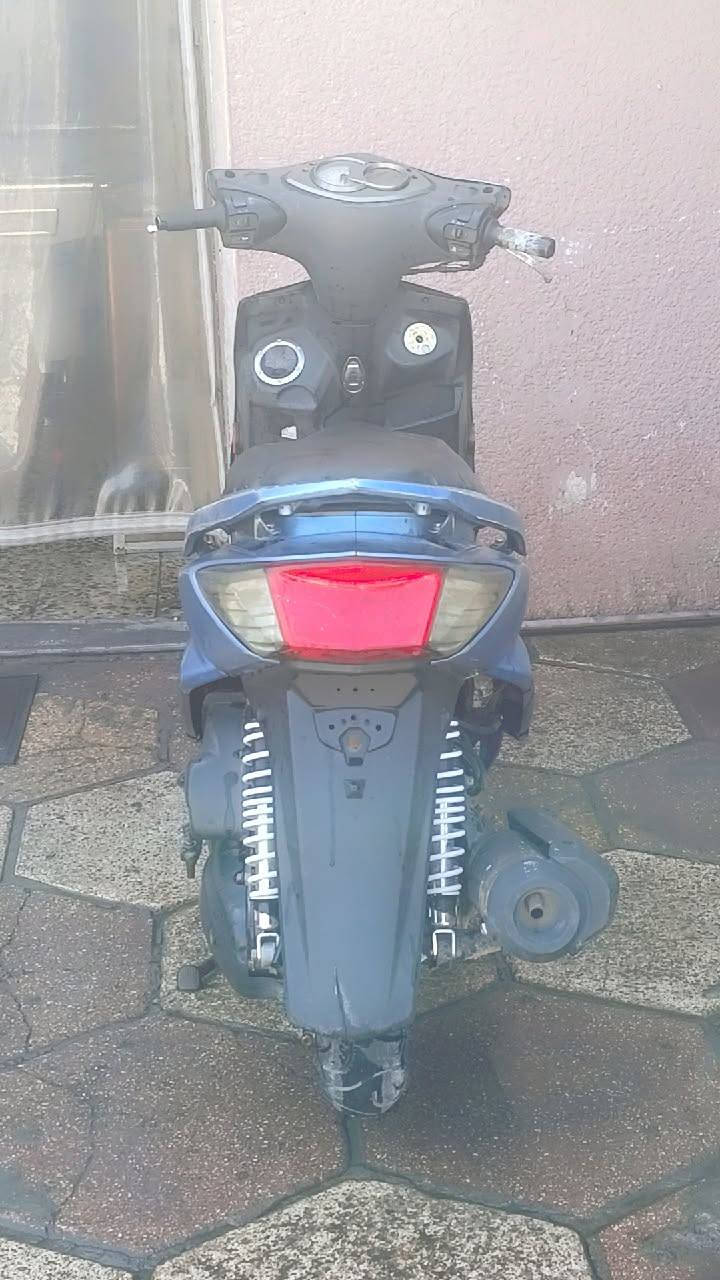 السلام عليكم شباب دراجه سكنس للبيع بيع مستعجل دراجه تايرات جدد محرك جديد نازل لايتات زنون زائدا دمام دراجه سكنس فحل نقص بيها فقط كلتشات دراجه مقفوله السعر 625 وبيها مجال والاتصال على هذا الرقم متوفر رصيد واتساب***********$#
